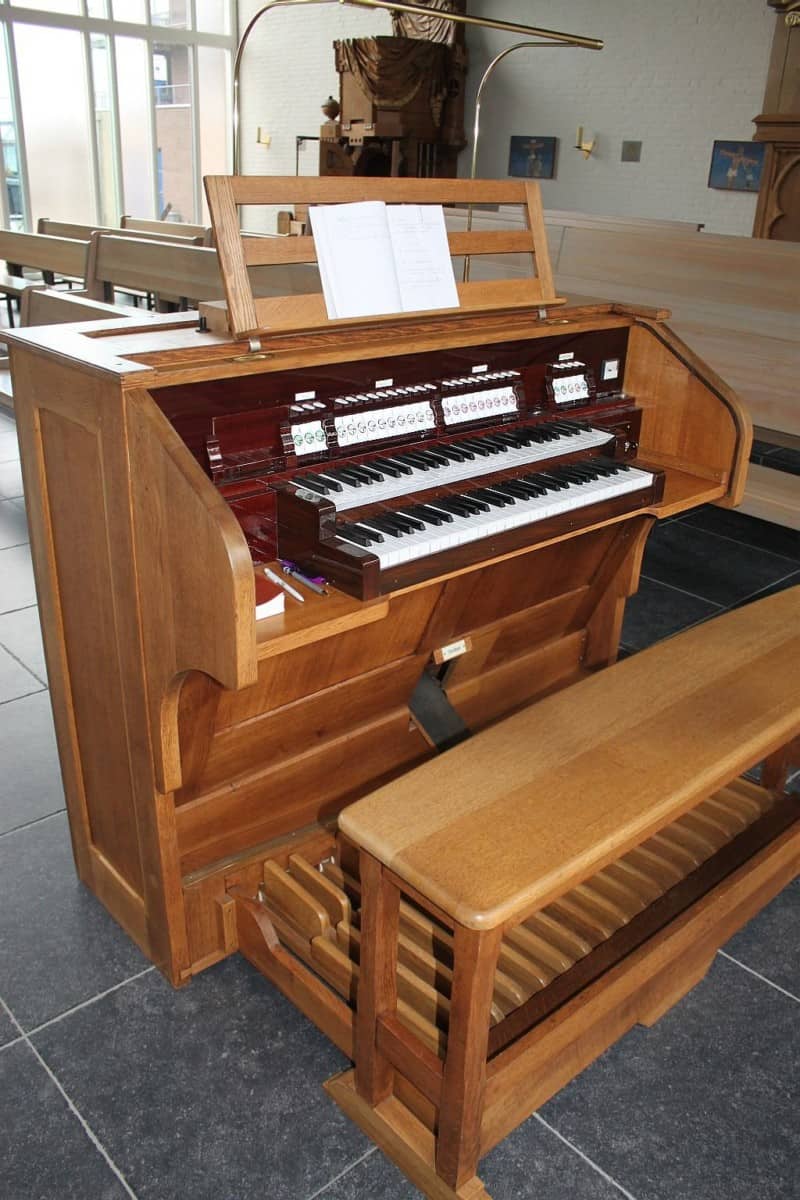Roelofarendsveen-orgel04